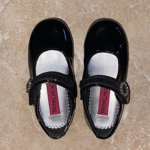 NWOT Rachel’s Shoes Infant Black Glossy Ballet Flats (size 7)